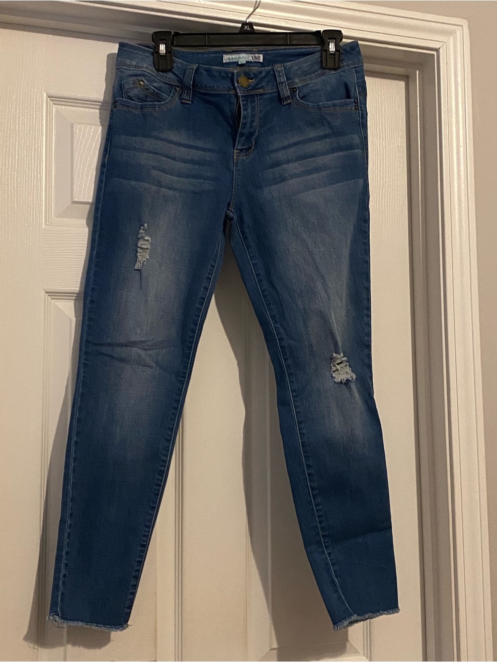YMI Women's Skinny Jeans in Dark Blue with Distressed Detail